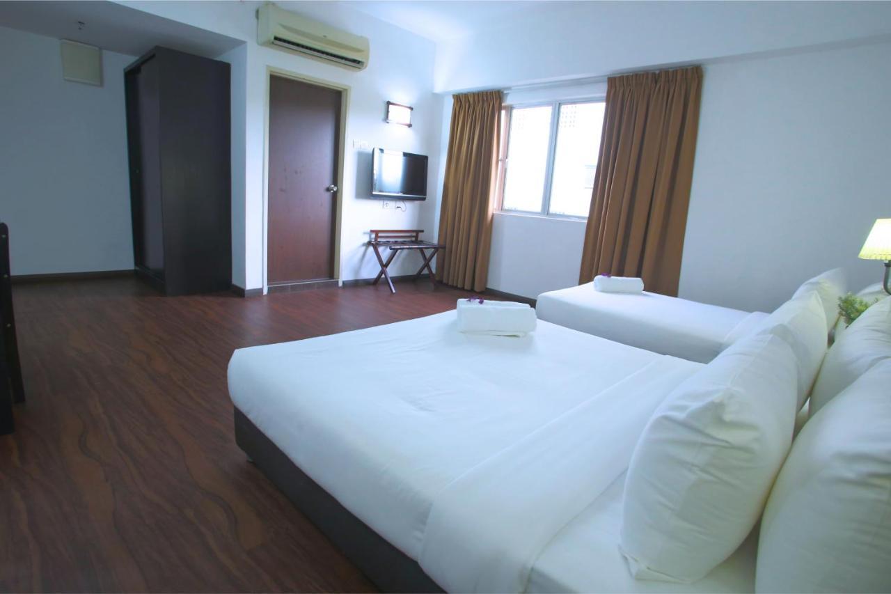 Hotel Pandan Johor Bahru Esterno foto